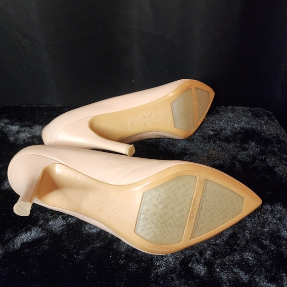 Nine West 9x9 Technology Nude Size 11 Pumps - Picture 5 of 5